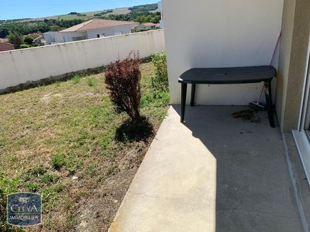 Location Appartement 2 pièces 43m² ISSOIRE 63500 - Photo 3