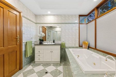 Athelstone - Photo 5