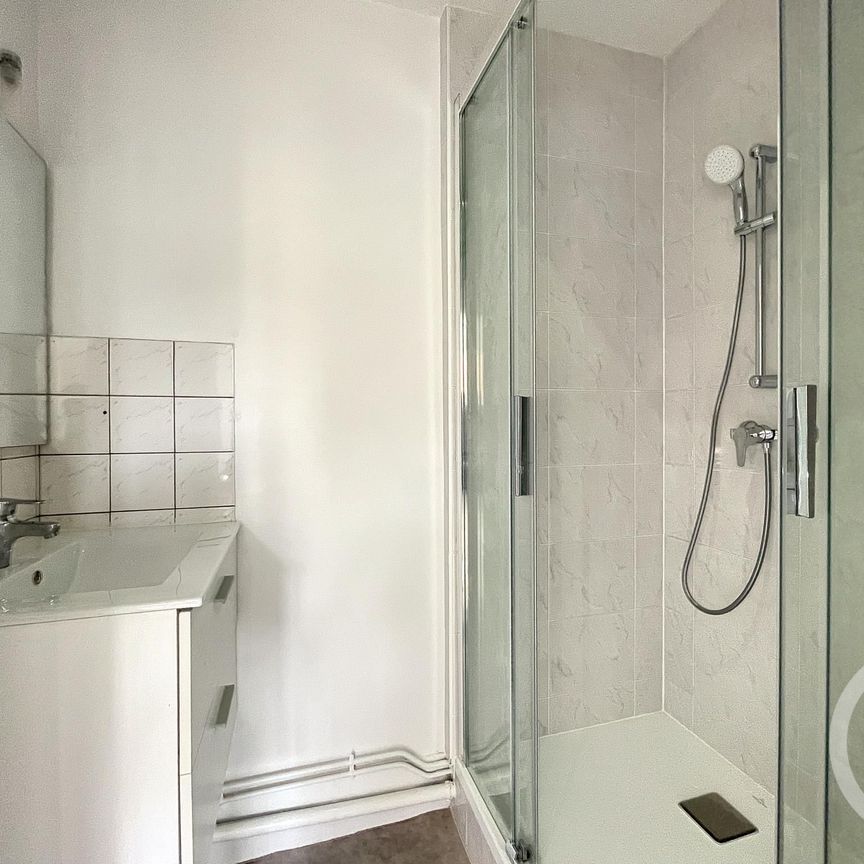 Location Appartement 1 pièce 28m² TROYES 10000 - Photo 1