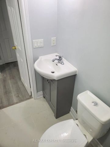 43 Eastview Gate #Lower - Photo 3