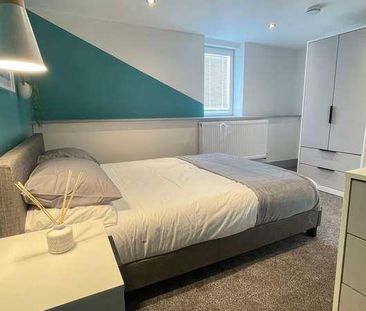 Salisbury Grove, LS12 - Photo 6