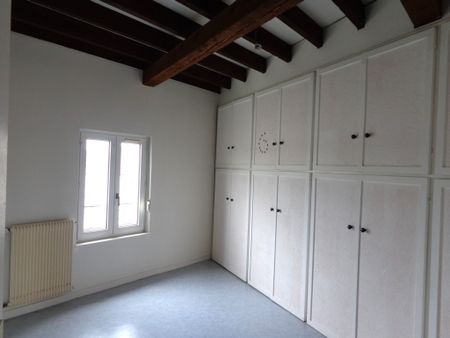 Location Appartement 7 pièces 131m² REIMS 51100 - Photo 4