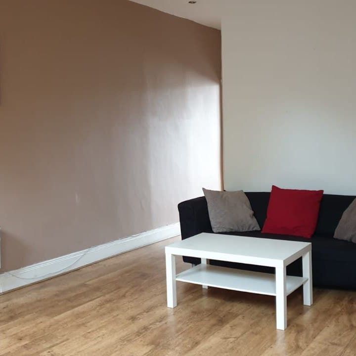 Roundhay Road, Harehills - Photo 1