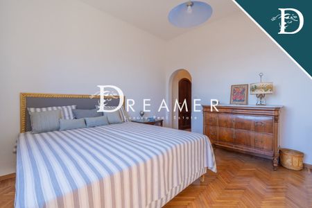 Elegant Villa with Garden in Florence - Photo 2