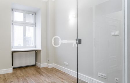 Warszawa, Śródmieście, Warszawa, Śródmieście, Plac 3 Krzyży - Photo 2