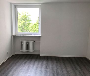 Ihre neue Wohnung mit Aufzug und Balkon - Photo 1