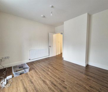 4 bedroom detached house to rent - Photo 5