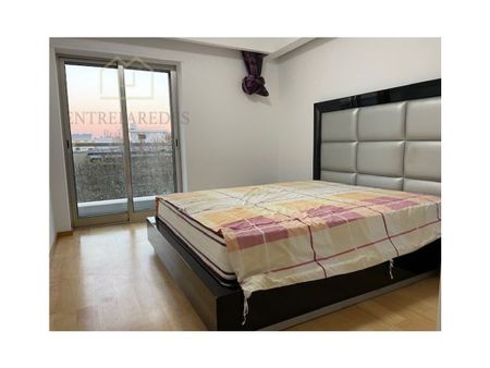 4 room luxury Flat for rent in Vila Nova de Gaia, Portugal - Photo 5