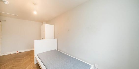 Winery Lane, KT1, London - Photo 3