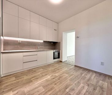 Pronájem bytu 2+1 60 m² - Fotografie 5