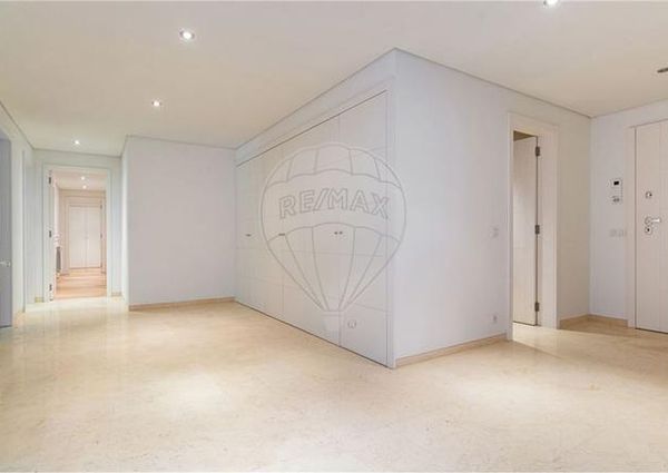 Apartamento T3 em Lisboa