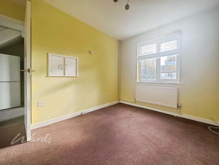 2 bedroom terraced house to rent - Photo 4