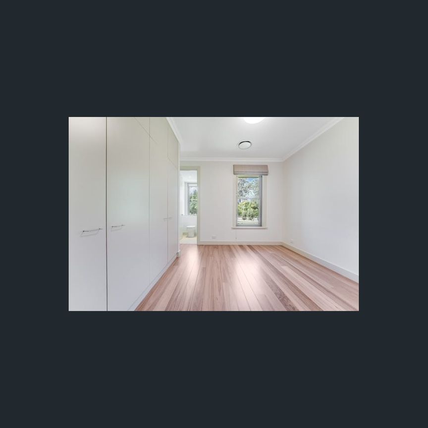 Refined Country Elegance in Prestigious Bowral - Photo 1