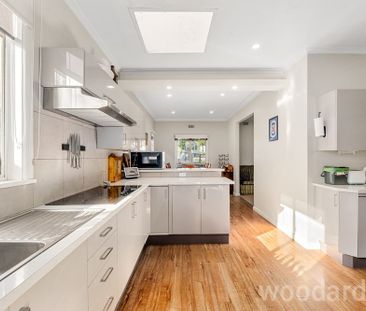 Large Family Home!!! - Photo 1