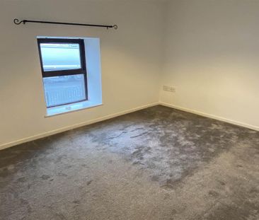 14 Killyleagh Street, Crossgar, BT30 9DQ - Photo 2