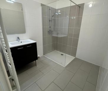 Location Appartement 3 pièces 72m² MONTIVILLIERS 76290 - Photo 5