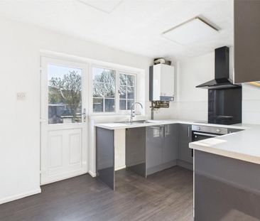 2 bedroom terraced house to rent - Photo 6
