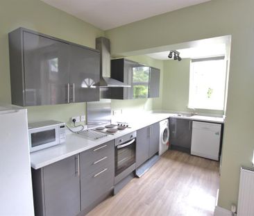 4 bedroom terraced house to rent - Photo 2