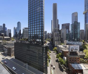 Spacious corner apartment with amazing city views – New carpets - Photo 6
