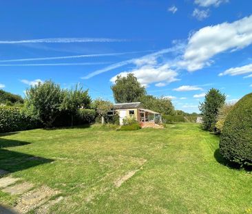 4 bedroom bungalow to rent - Photo 1