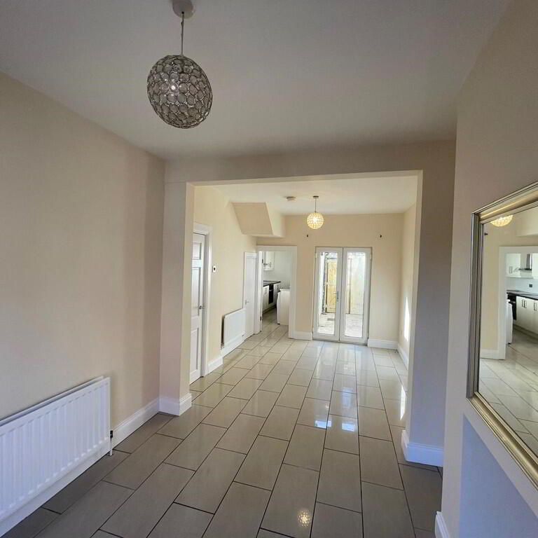 23 Ulsterdale Street, Bloomfield Avenue, BT5, Belfast - Photo 1
