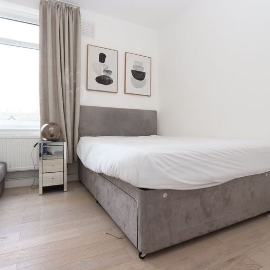 Room in a Shared Flat, Firth House, E2 - Photo 1