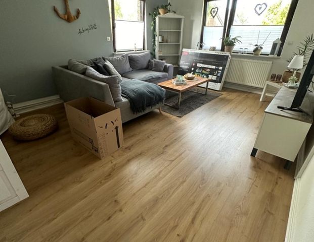 Geräumige 4-Zimmer-Wohnung mit Terrasse, Gartenhütte, Einbauküche und begehbarem Kleiderschrank im Hansaviertel! - Foto 1