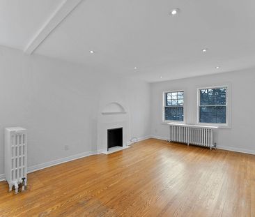 For Lease - 26 Strathgowan Avenue Unit# Upper, Toronto, Ontario - Photo 4