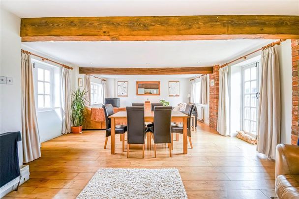 2 bedroom detached house to rent - Photo 1