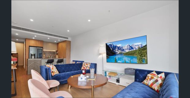 Furnished Apartment Living in the Heart of West End - Photo 1