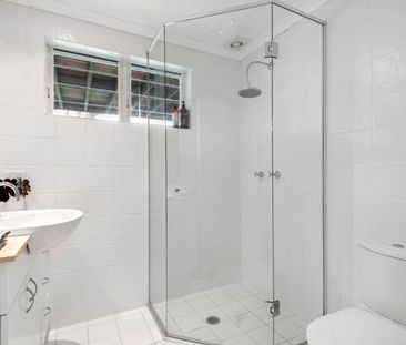 65 Dolphin Crescent, Avalon Beach NSW 2107 - House For Rent | Domain - Photo 4