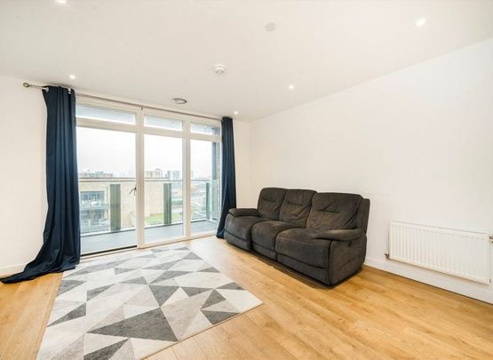 Madeira Street Canary Wharf, E14 - Photo 1