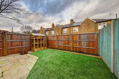 Hartfield Road, Wimbledon, SW19, London - Photo 2