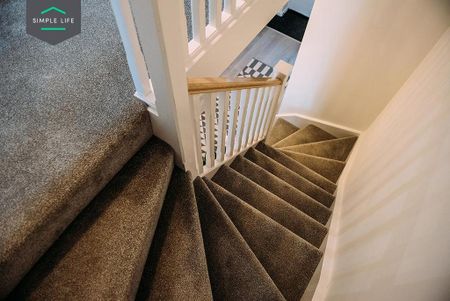 4 bedroom semi-detached house to rent - Photo 2