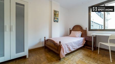 valencia, Valencian Community 46022 - Photo 3