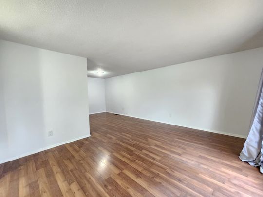 For Lease - 5 CALCOTT Court Unit# UPPER, Thorold, Ontario - Photo 1