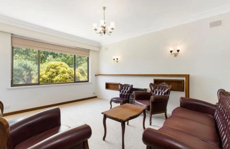 “Classic Comfort & Family Charm in the Heart of Firle” - Photo 4