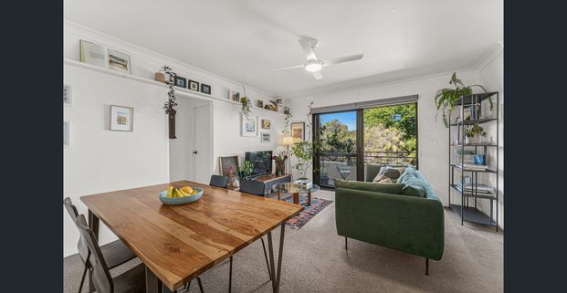 Modern, Central and Perfect for Entertaining - Photo 1