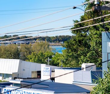 19/5 Railway Street, Southport, Qld 4215 - Photo 2