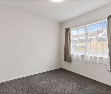 Spacious Fully Renovated Unit - Photo 1