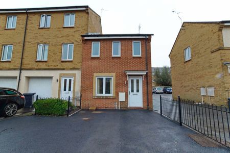 Cropthorne Road South, Horfield, BS7 0PS - Photo 2