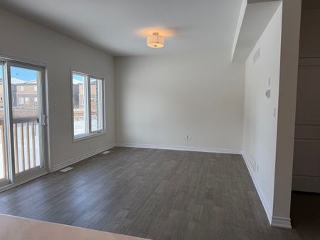 For Lease - 203 WELLS Avenue, Fort Erie, Ontario - Photo 2