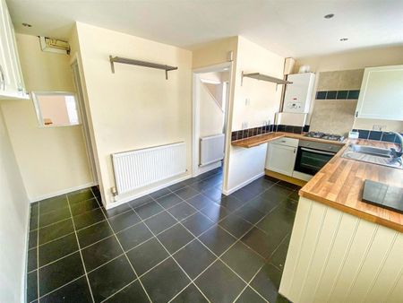 2 BED Detached house To rent - Photo 4