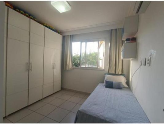 Apartamento Térreo, 2/4, 1 Suíte, 2 Vagas, Para Venda No Bairro Buraquinho, Localizado Na Cidade de L - Photo 1