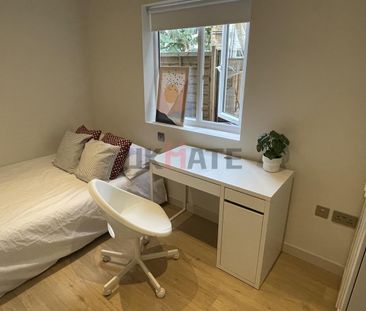 Yoho Kingston City 3b2b Ensuite 1 - Photo 5