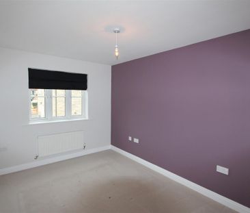 3 Bedroom House - End Terrace To Let - Photo 6