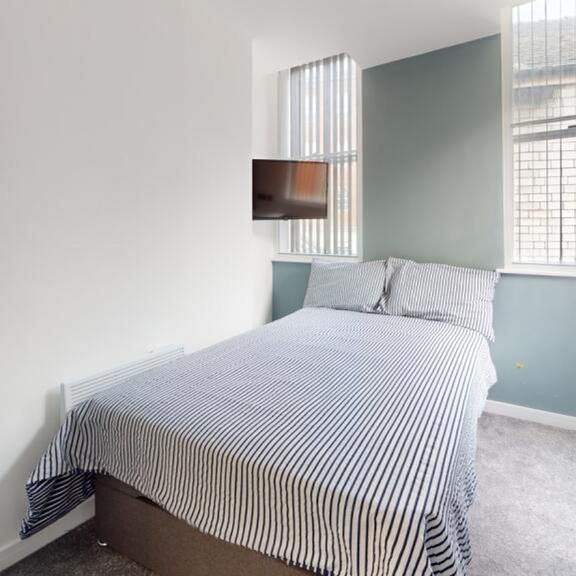 5 bedroom house to rent - Photo 1