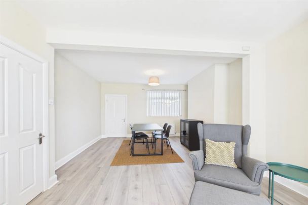 98 Shore Road, Greenisland - Photo 1