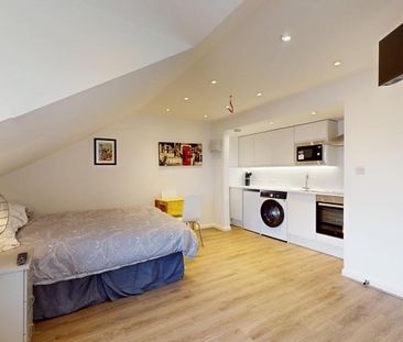 Studio Flat, Chichele Road, NW2 - Photo 2