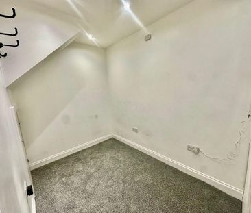 2 bedroom maisonette to rent - Photo 3
